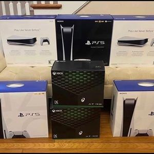 PS5 digital PS5 disc Xbox Series X